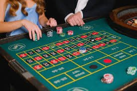Philippines player spinning online slot reels on paytime mobile browser